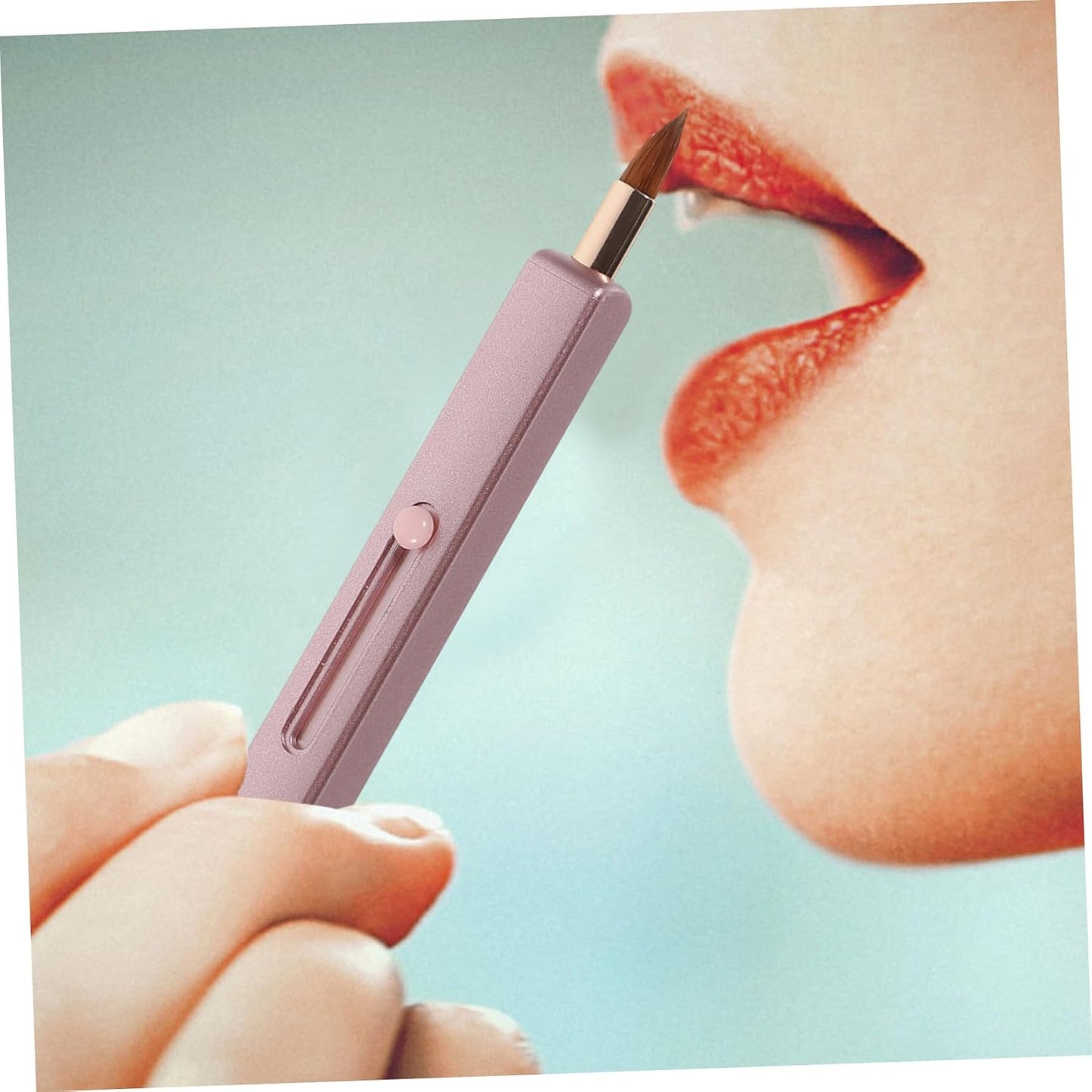 Elevate Your Lip Game with 2Pcs Retractable Lip Brushes – Perfect for Gloss & Color on the Go!